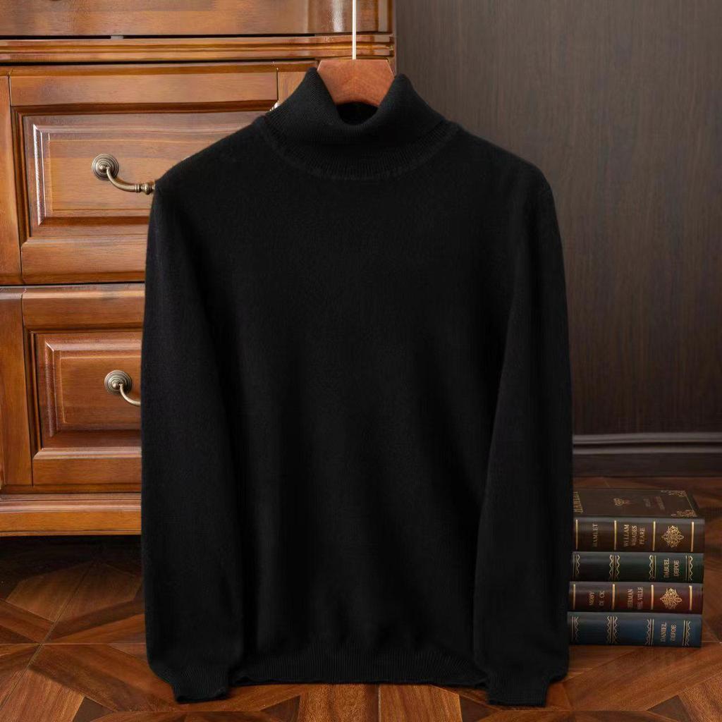 Men's Round Neck Pure Wool Pullover Sweater – Solid Color Knit Base Layer