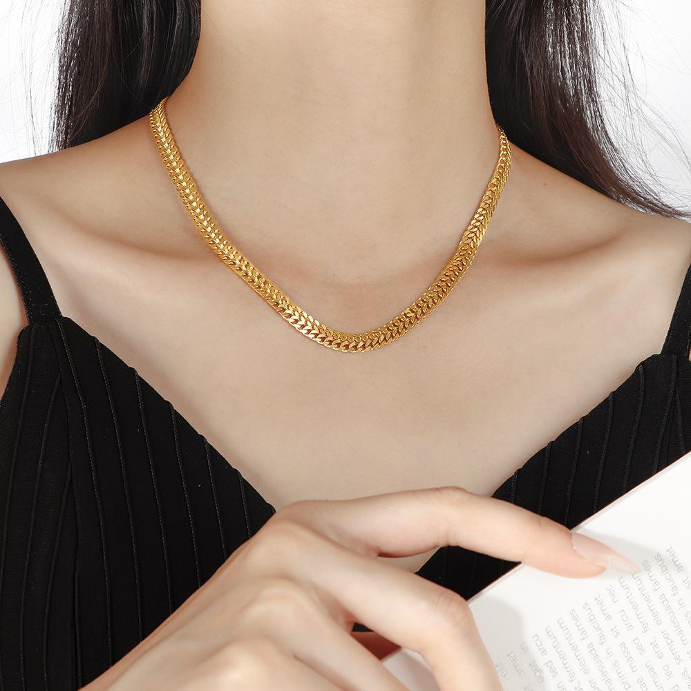 18K Gold Trendy Cuban Link Necklace: European & American Style, Non-Fading, Fashionable Personalized Chain, High-End Jewelry.