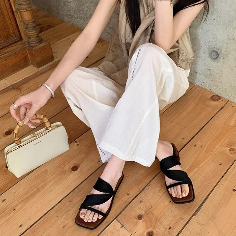 Two Wear Drag Square Head Increased Thick Soled Beach Vacation Slippers Women's Sandals Can Be Worn Outside In Summer