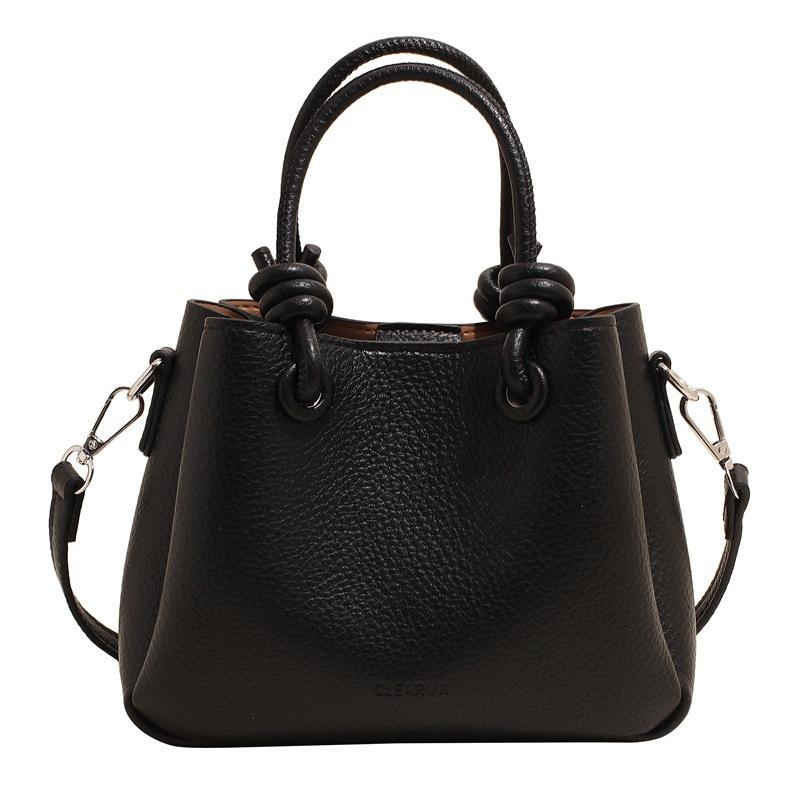 

Shoulder bag niche design messenger bag 2026 spring new fashion casual hand bag handbag handbag bag