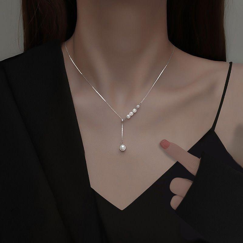 Pearl Necklace Women's Niche Retro Necklace Jewelry Women's Collarbone Chain Beaded Pendant Neck Chain Head Accessories New Products