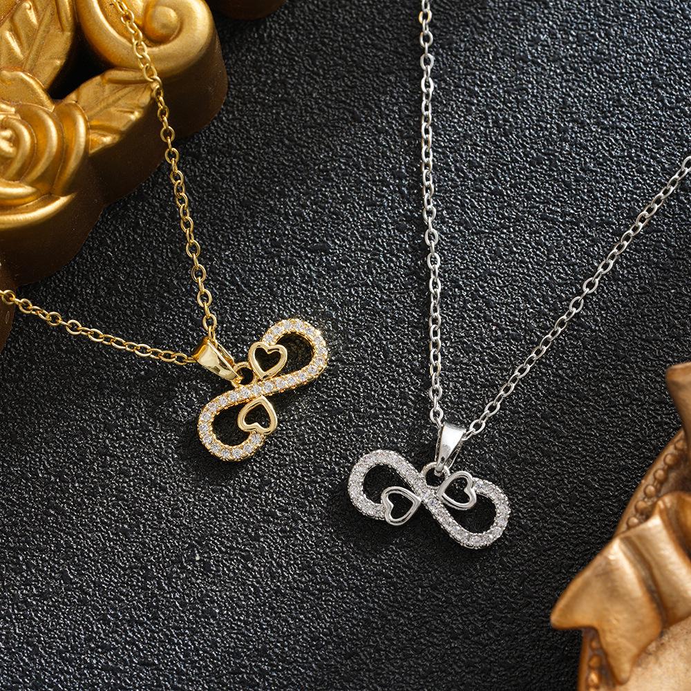 European Style Lucky Number 8 Necklace: Fashionable, Versatile Clavicle Chain with Infinite Design.