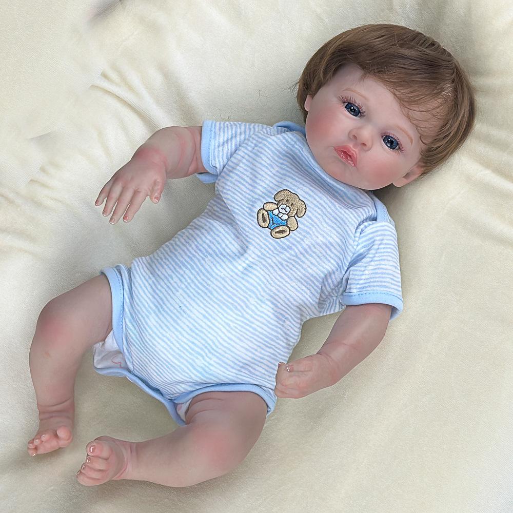 45 cm omyvatelná, realistická měkká, ručně malovaná Simulace Baby Reborn panenka Dětská hrací panenka