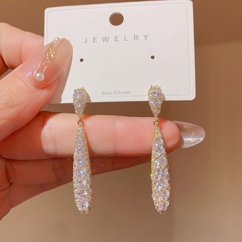 Individually Exaggerated Water Droplet Earrings, High-end and Atmospheric Earrings, Long and Fashionable Earrings