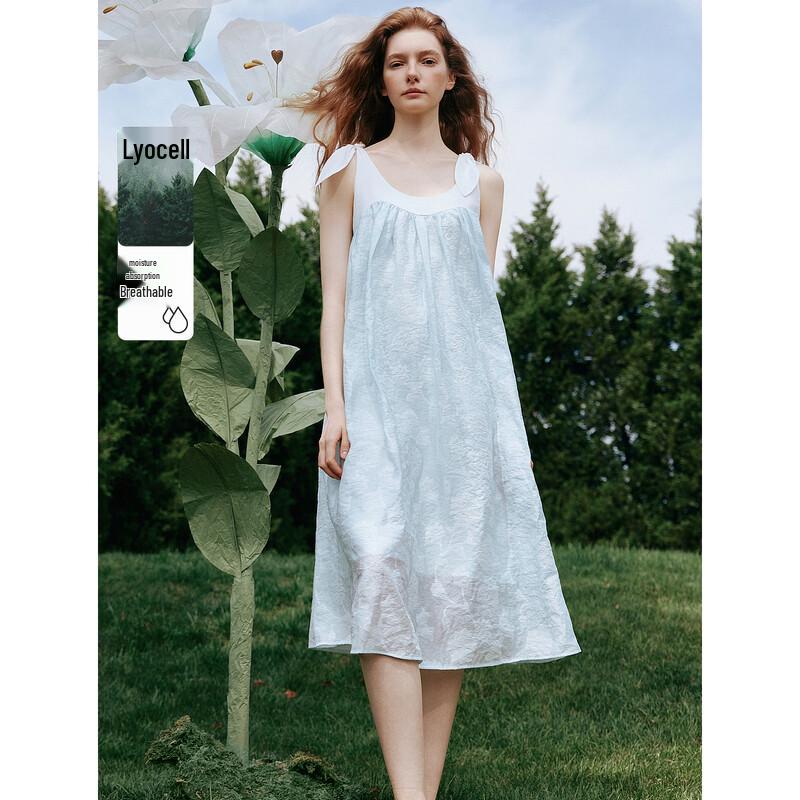 

Платье-трапеция с принтом в французском стиле от ELLE ESTER HSU L