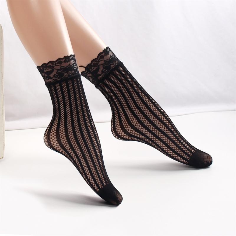 Breathable Fishnet Patterned Ankle Socks for Women Fashionable Hollowout Design with Lace Trim Short Crew Socks Hosiery