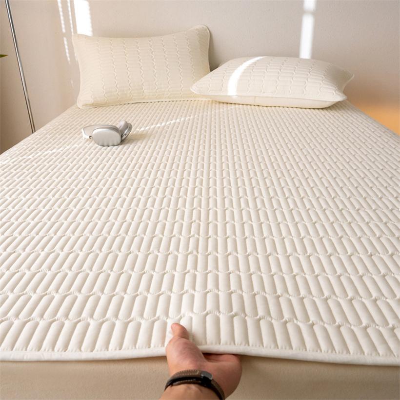 Wasserdichter, gesteppter Matratzenschoner, dicker, atmungsaktiver Matratzentopper für Einzel-, Doppel-, Queen- und King-Size-Betten für Paare