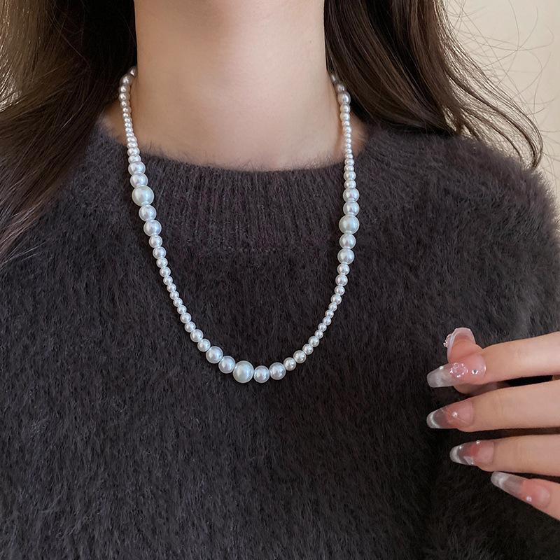 

Жемчужное ожерелье из белых бусин, французское ретро, элегантный темперамент, двухслойная цепочка для свитера, модное темпераментное ожерелье с высоким чувством стиля