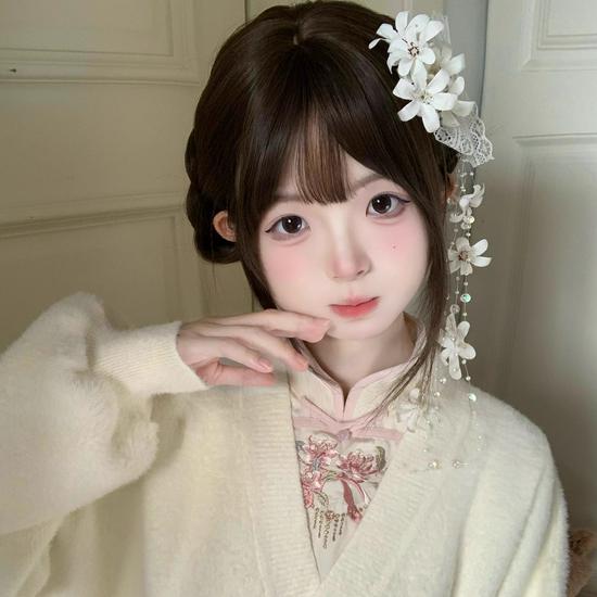Fairy White Lily Bud Lace Tassel Hair Clip