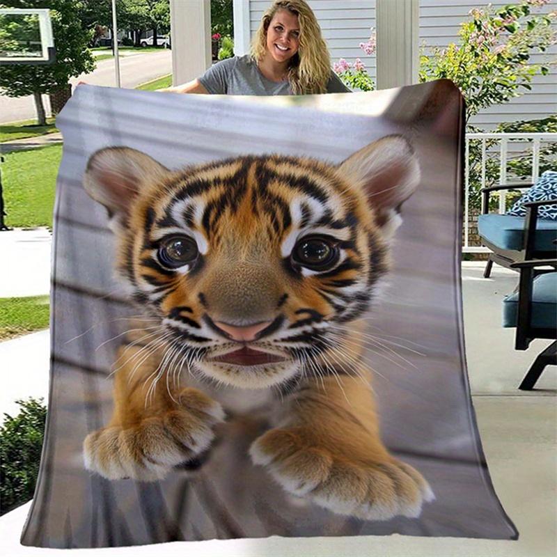 Cute Baby Tiger Cub Print Flannel Blanket Soft Lightweight Throw Blanket for Sofa Bed Couch All?Season Cozy Blanket