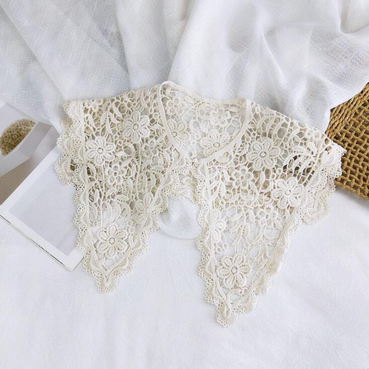 Vintage Shawl O-Neck Doll Fake Collar Shirt Women Hollow Crochet Lace False Collar Detachable Woman Half Shirt Faux  Col