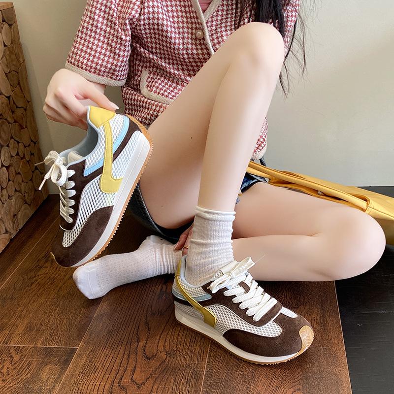 Mesh breathable German training shoes women's 2025 summer new fashion soft baseplate shoes versatile non-slip lace-up sports Forrest Gump shoes