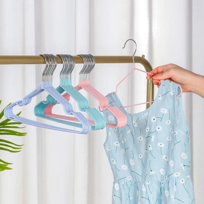 Zestaw 10 wieszaków dla niemowląt z antypoślizgową gumową powłoką, wieszaki na ubrania dla dzieci, metalowe wieszaki dla niemowląt dla maluchów, do organizacji szafy na płaszcze i spodnie