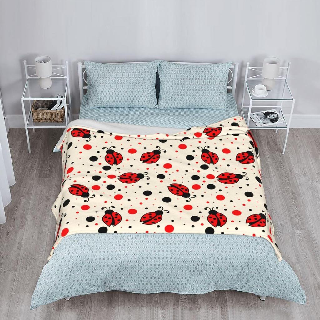 Süßes Marienkäfer-Muster Fleece-Kuscheldecke Ultra Weich Gemütlich Dekorative Flanelldecke für Zuhause Bett Sofa Stuhl Reise 60x50 Zoll