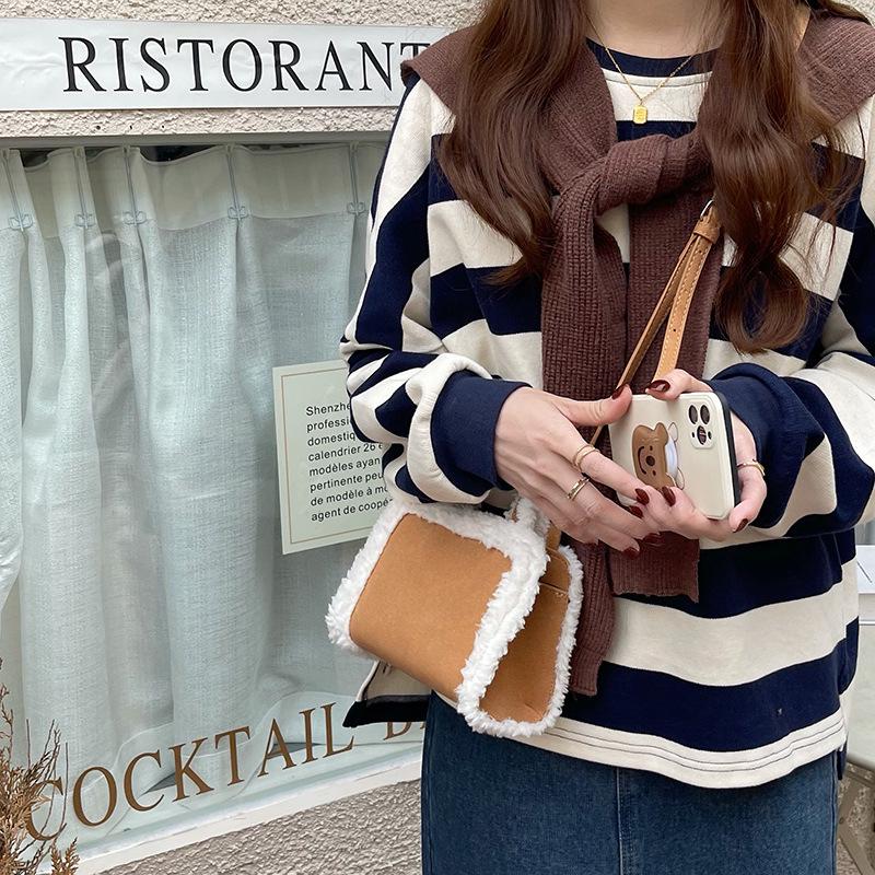 2025 Matte Leather Fur Crossbody Handbag - Fashionable Retro Versatile Fluffy Small Women's Bag