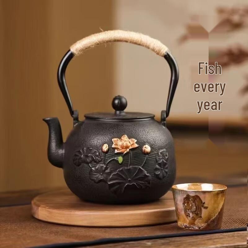 

Antique Style Pottery Water Kettle with Enamel Liner