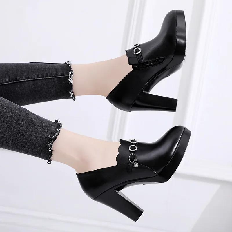 

8.5cm 12cm Small Size 32-43 Deep Mouth Crystal Buckle Platform Shoes Women Pumps 2025 Fall Block High Heels Shoes Model Party 32