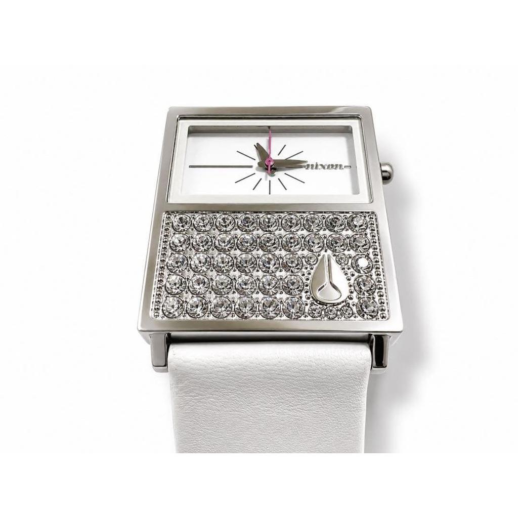 Used Rare Nixon CHALET watch crystal battery replaced