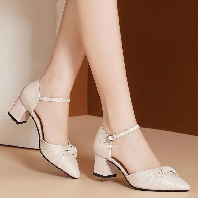 Pointed Work Shoes Go Out Comfortably, Women's Sandals Are Super Soft and Elegant