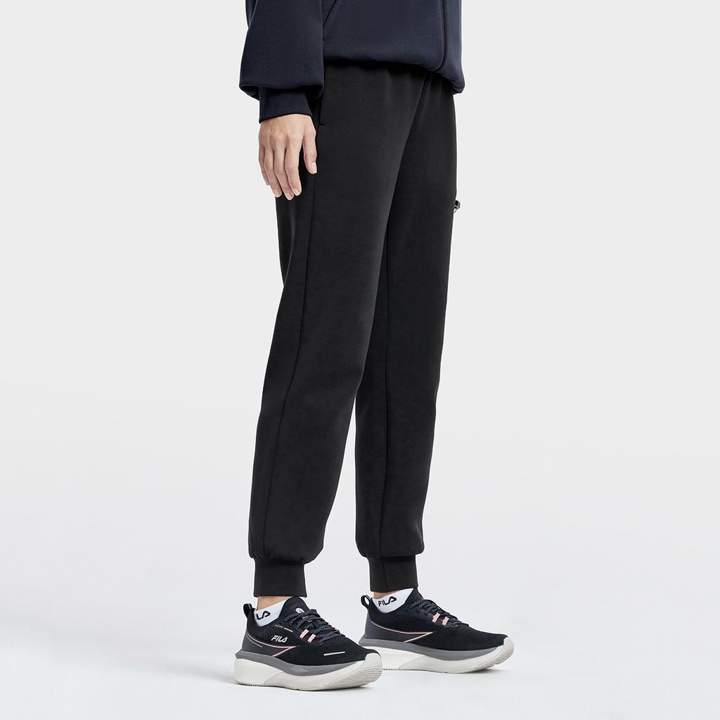 FILA Fitness Series Solid Color Logo Jogger Knit Pants Women Pants Black A11W331609FBK