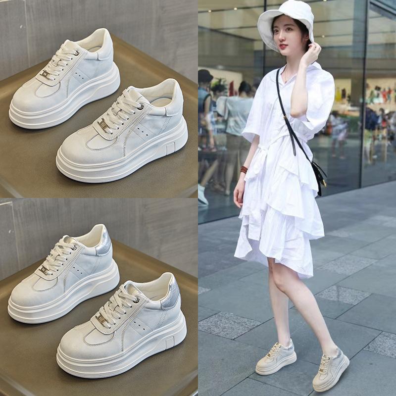 Internet celebrity live broadcast burst thick sole height increase casual sports shoes women 2025 spring new muffin lace-up white shoes women