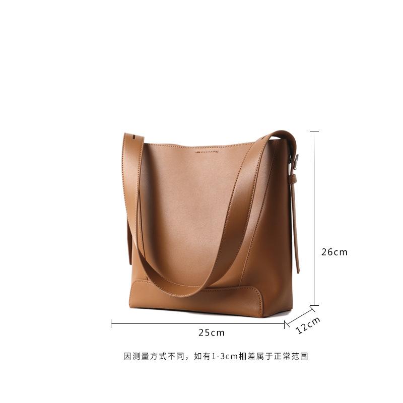 Bag Women's 2025 New Fashionable and Simple Versatile Bucket Bag Shoulder Crossbody Commuter Large-capacity Leather Women's Bag