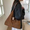 Retro big bag women's 2025 new autumn and winter shoulder bag, premium texture commuting large capacity tote bag