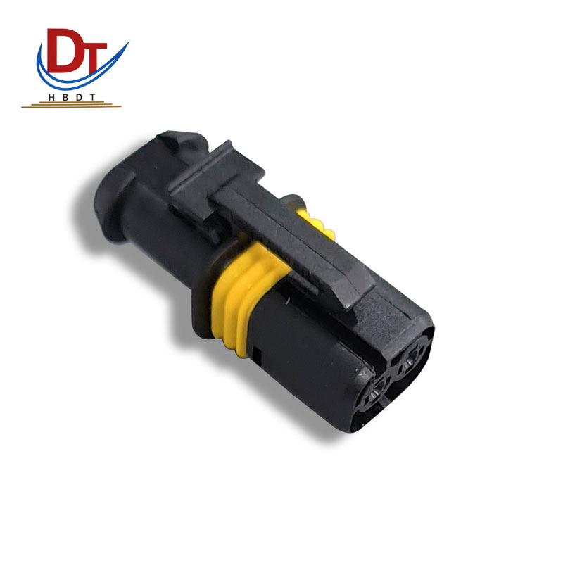 2-Pin Automotive Wiring Harness Connector DJ7028A-1.5-21: Plastic Plug-in Component with Shell DJ7028A-1.5-21 Housing
