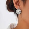 2026 New Vintage Metal Shell Stud Earrings for Women Fashion Creative Gold Color Geometric Scalloped Earrings Jewelry Wholesale