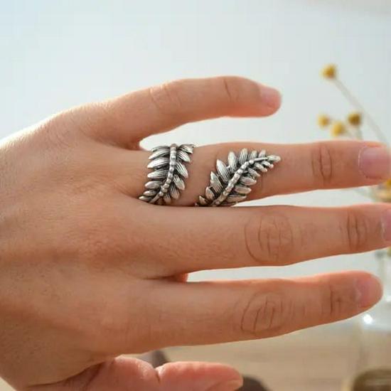 Nastavitelný geometrický prsten ze slitiny s olivovým listem pro ženy