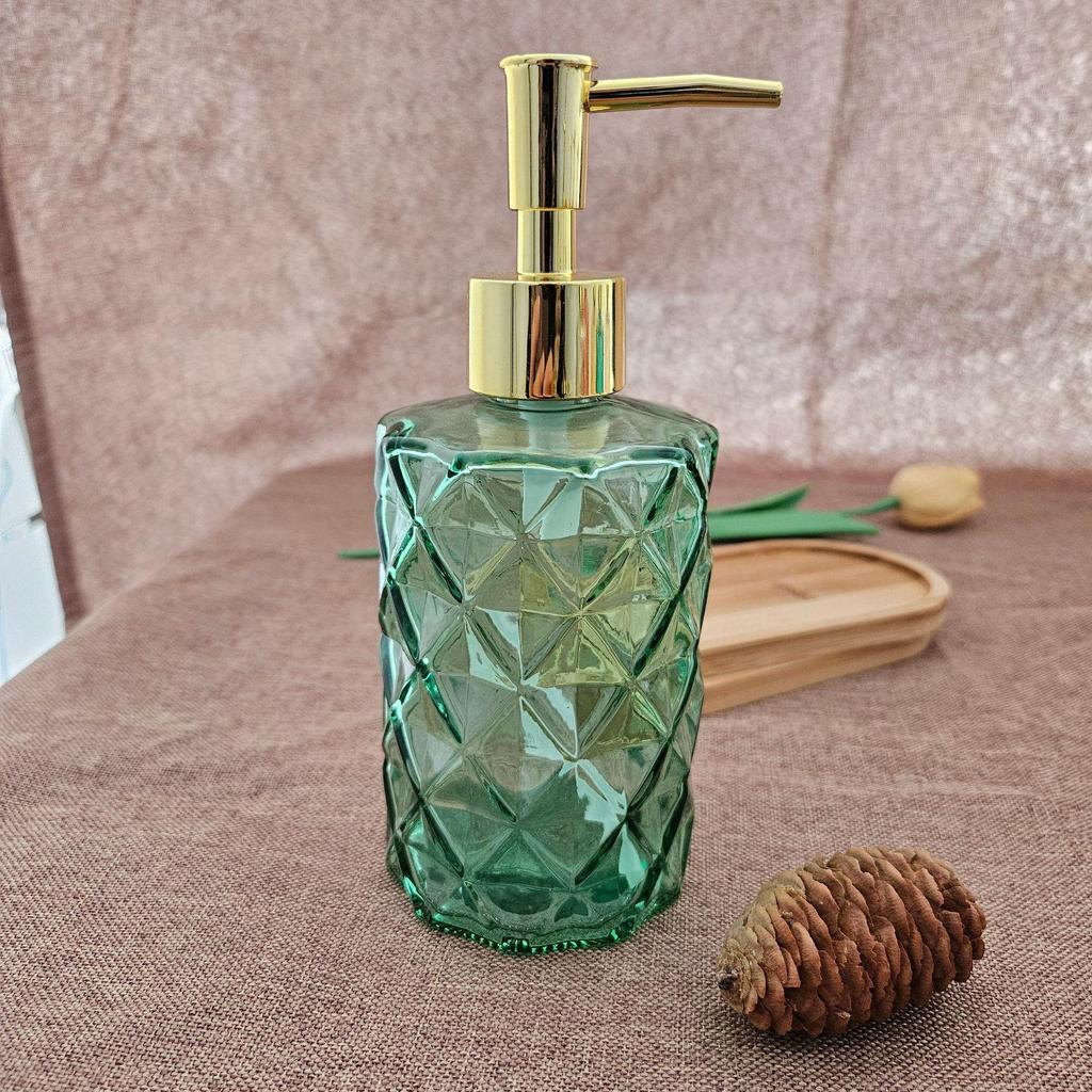 Multicolor Travel Bottle Set for Shampoo, Bath, Shower Gel, Hand Soap, Lotion - Press-Top, Refillable, Portable.