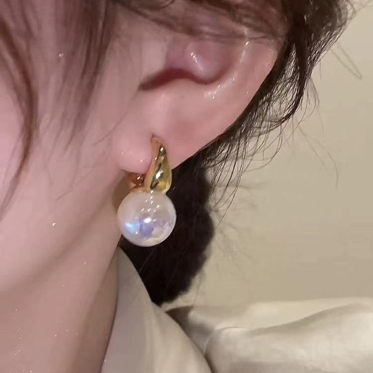 Trendy Charm Pearl Hoop Earring for Women Dangle Earring Wedding Bride Accessories Jewelry Gift