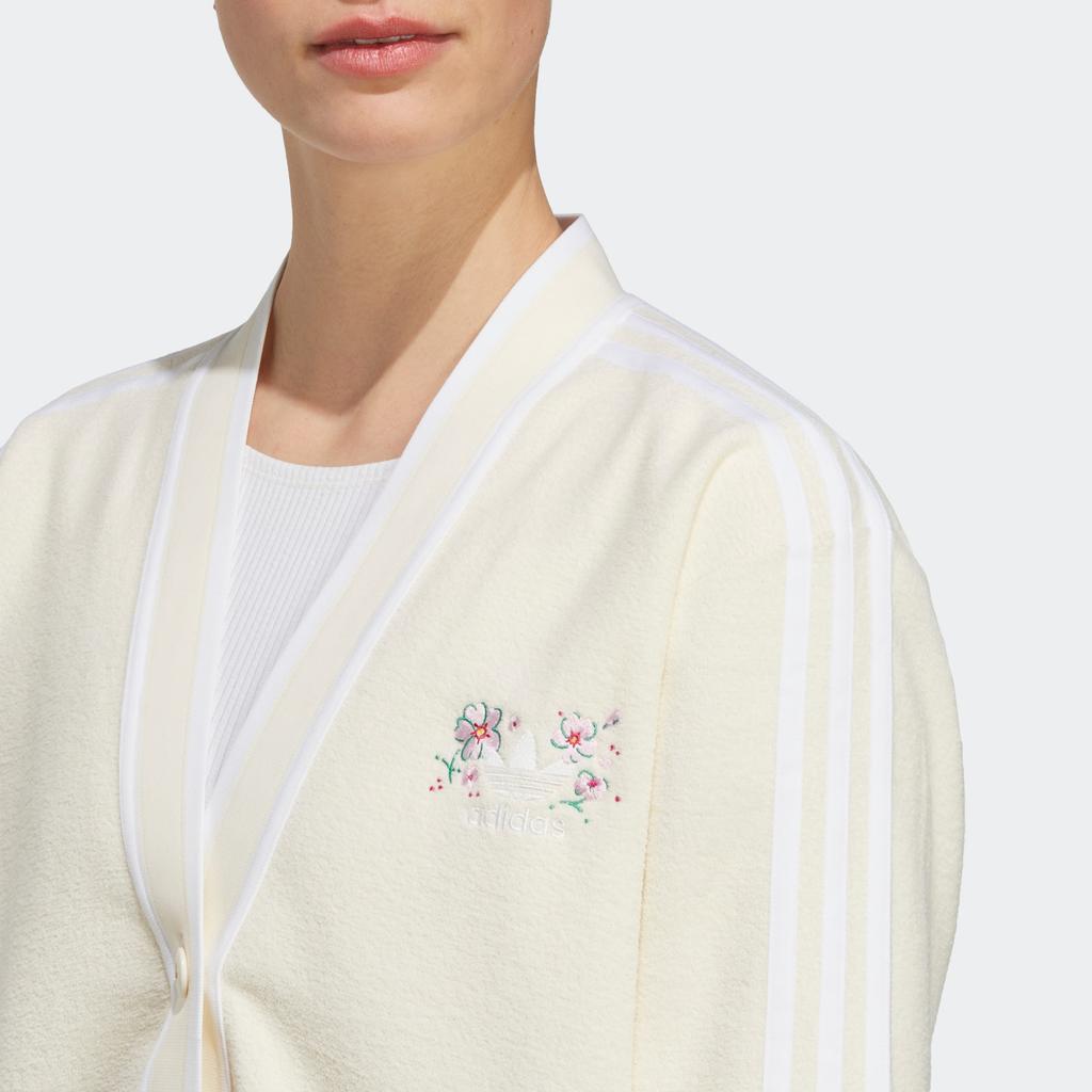 adidas Sakura Limited Edition Gestreiftes Sportstrickoberteil mit V-Ausschnitt Damen Tops Off-White IP3761