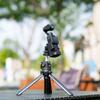JJC DJI Osmo Pocket 3 Erweiterungsadapter Kamerakäfig mit integriertem Schraubenloch und Blitzschuh-Halterung für seitlichen Blitzschuh Leicht erweiterbar Innen