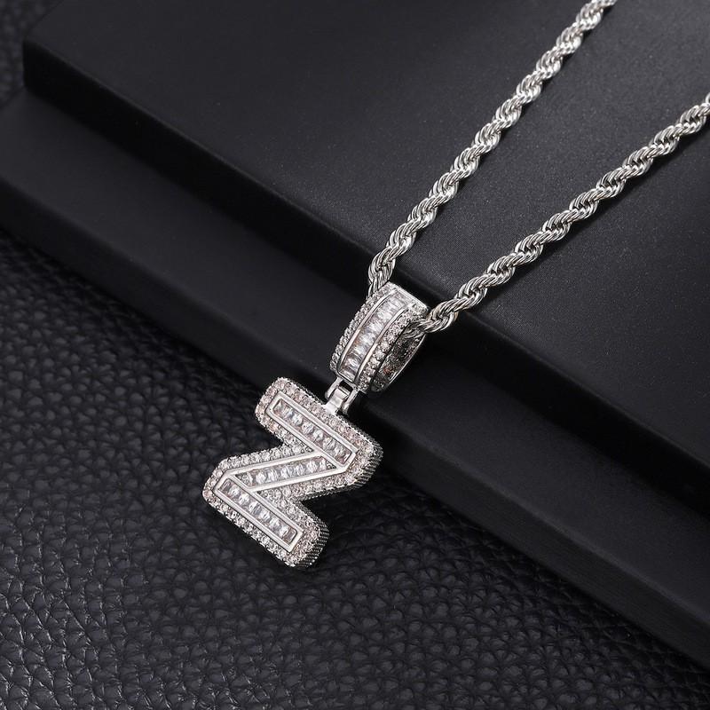 Collana con Ciondolo Lettera in Rame con Incastonatura in Zirconia Stile Hip Hop Alfabeto Iniziale Charms Donna Uomo Gioielli Trendy
