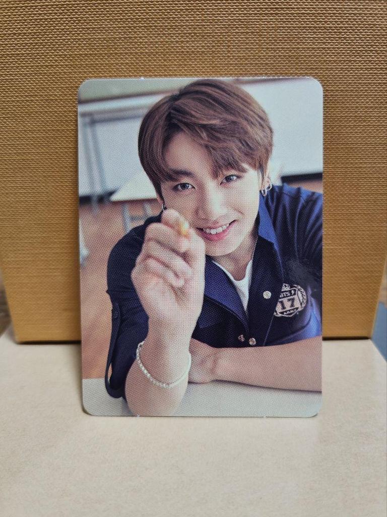 [USED] *Official* Jungkook Trading Card Sea Green