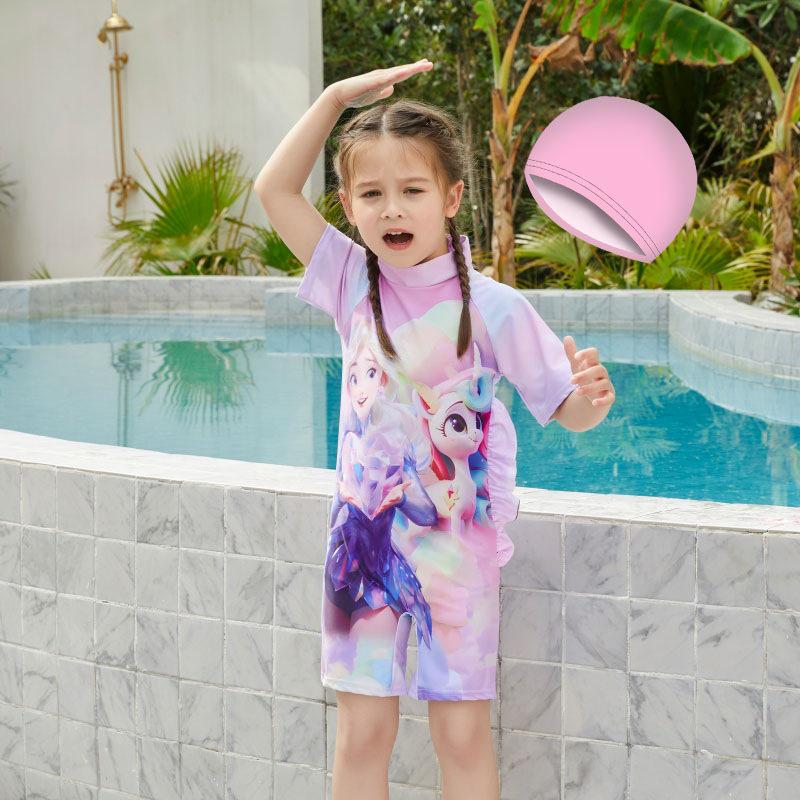 Dívčí kreslené jednodílné plavky s krátkým rukávem a rychleschnoucí úpravou, s ochranou proti slunci, Jihovýchodní Asie.