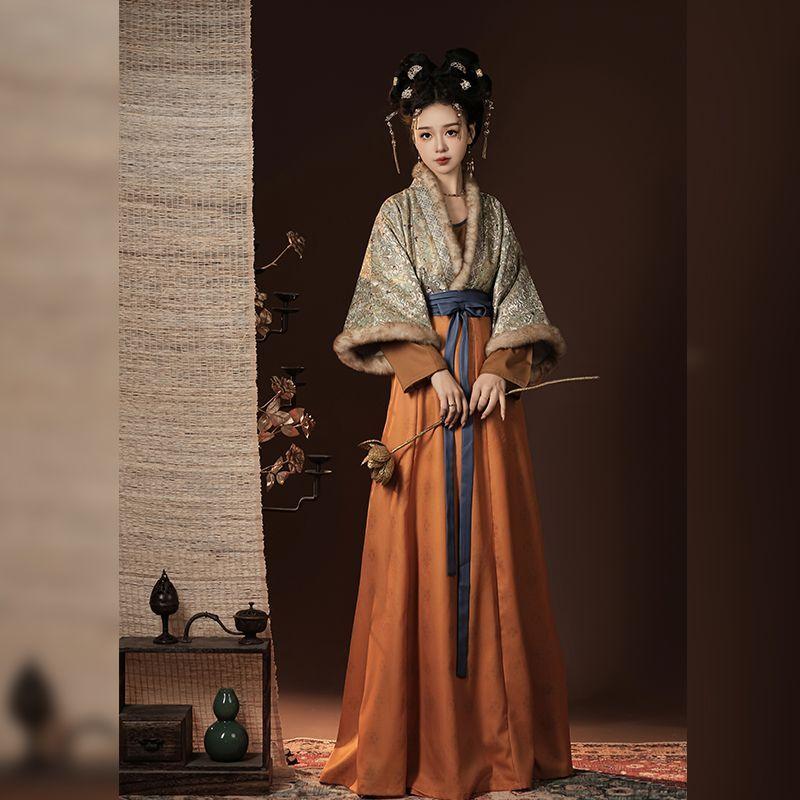 Hanfu-Anzug für Damen im chinesischen Stil, Restaurierung imitiert Brokat der Song-Dynastie, Tang-Hose und hüftlange einteilige Rock-Kombination