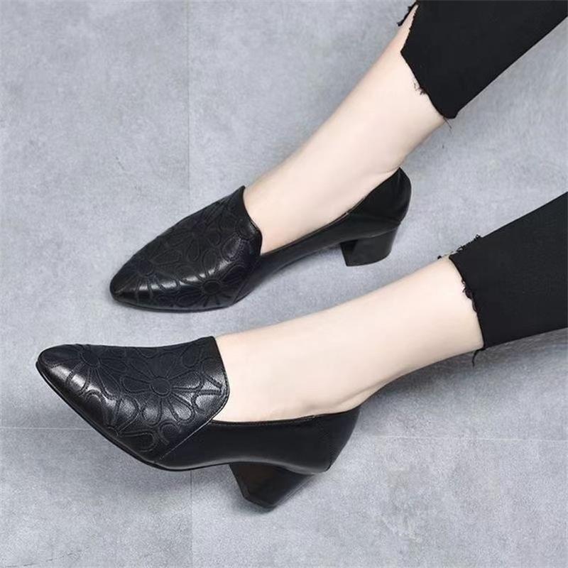 Soft leather medium heel single shoes spring and autumn new pointed commuting embossed thick heel deep mouth leather shoes