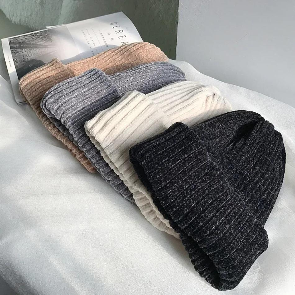 Autumn Winter Fashion Classic Beanie Hats Women Thicker Fur Pom Ball Knitted Cap Girls Fleece-lined Warm Pullover Skullies