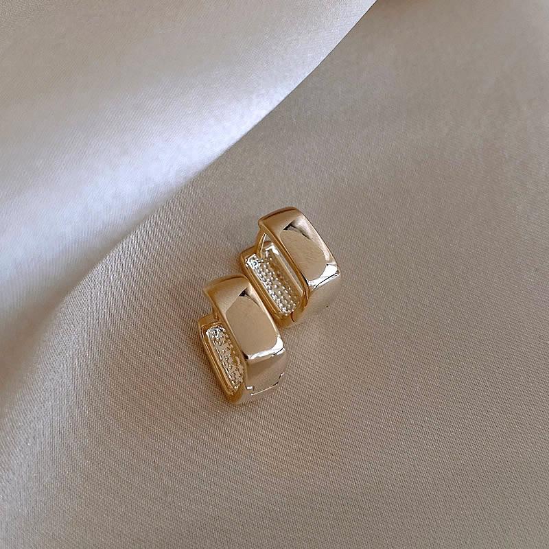 Boucles d'oreilles Vintage en métal épais, créoles exagérées, vague irrégulière, géométrie Concise, bijoux Hip-Hop pour femmes et filles