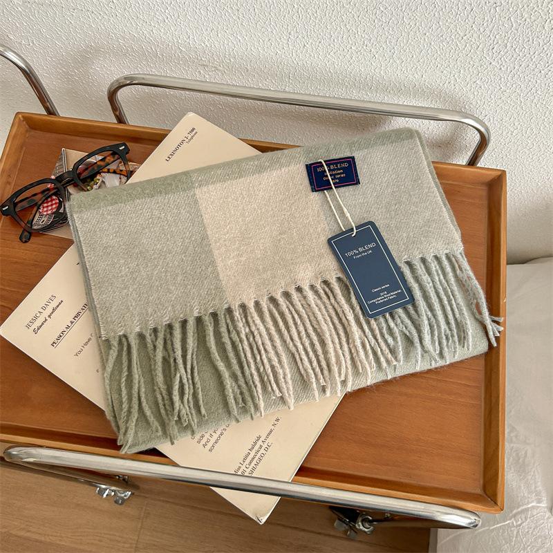 Vielseitiger, weicher und klebriger Karoschal aus Kaschmirimitat mit Quaste für den Winter, luxuriös, neu, modisch, verdickter, warmer Schal für Damen