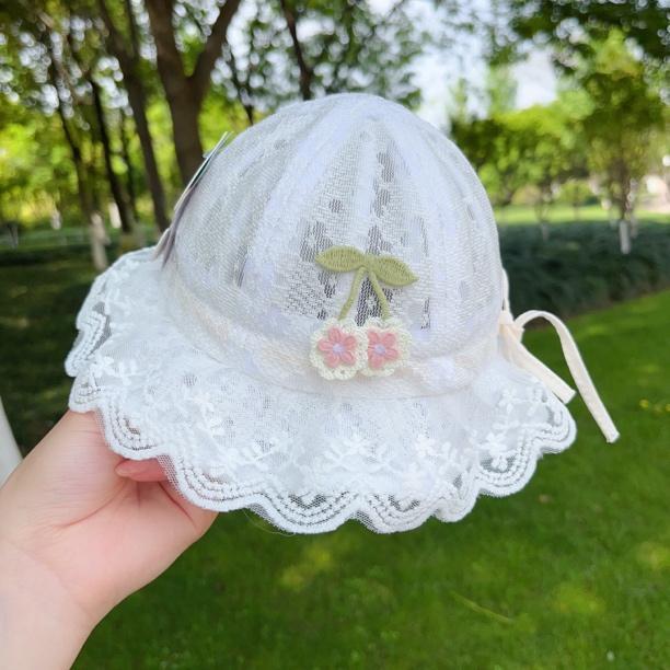 

Baby Summer Sun Hat With Wide Brim And Adjustable Lace For Sun Protection белый