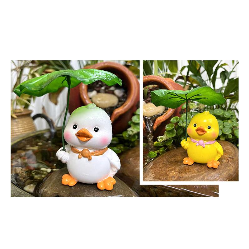 Garden Duck Statue, Cute Duck Figurine Holding Lotus Leaf Umbrella Resin Yard Art Sculpture, Garden Statues