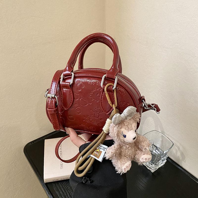 Premium retro small bag women's new versatile shoulder messenger bag hand pillow bag