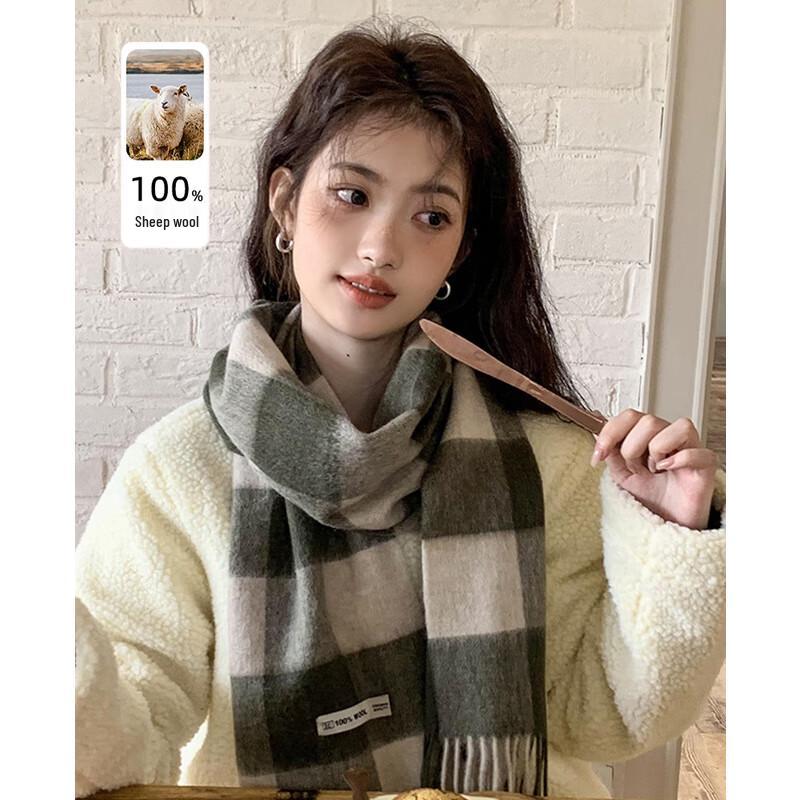 VICTORIA&VERA Classic Plaid Tassel Scarf