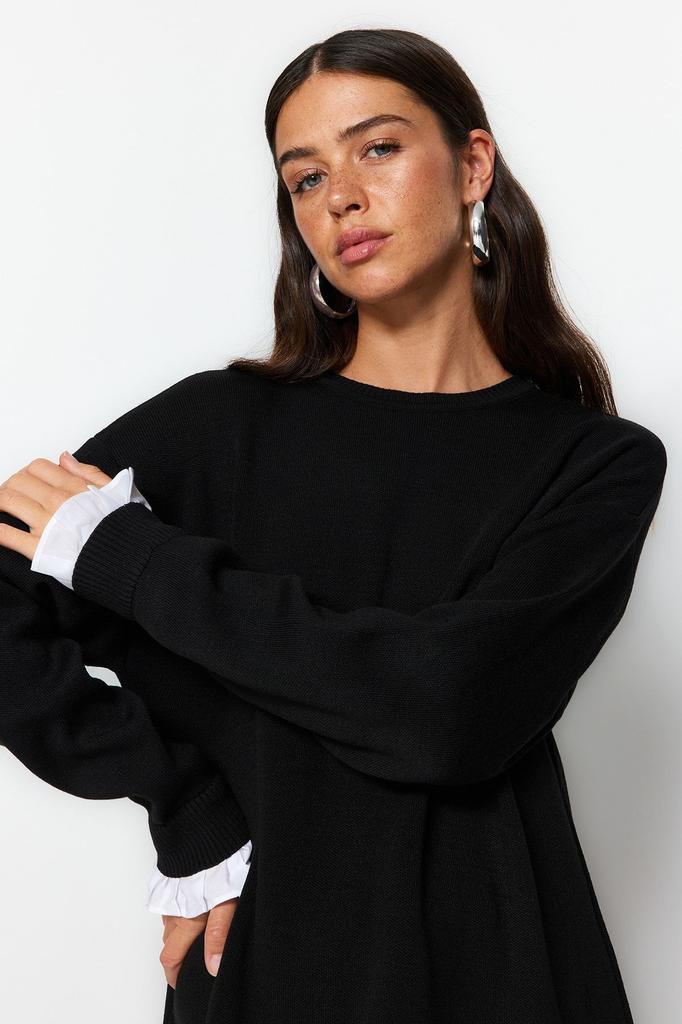 Women's Fashionable Stylish Hijab Sweater Black Sleeve Ruffle Detailed Crew Neck Knitwear Sweater