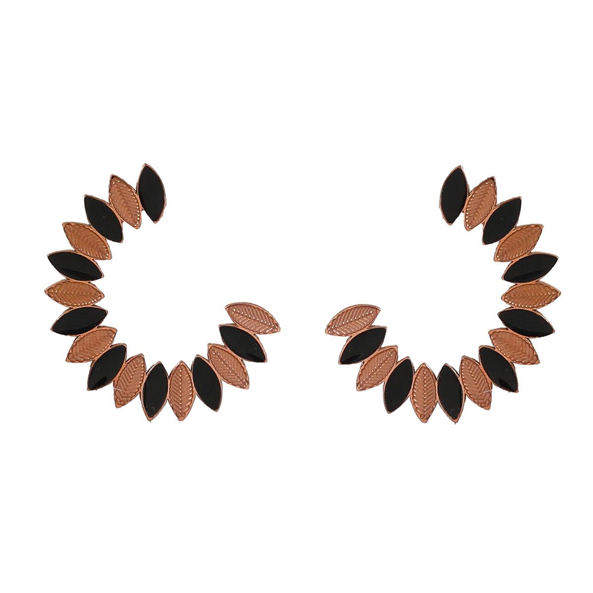 

Pinkdudu женские серьги-гвоздики в форме буквы C из нержавеющей стали в стиле ретро, персонализированные серьги-гвоздики в виде листьев и цветов PD2154 one size розового золота