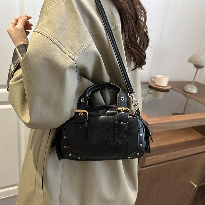 New trendy retro Spice Girl fan car bag niche bowling handbag single shoulder crossbody armpit bag