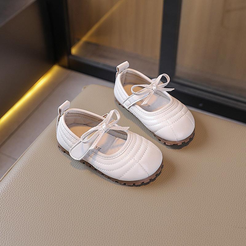 

Кожаная обувь для девочек 2025 весна и осень новая детская обувь туфли принцессы для маленькой девочки туфли Doudou на мягкой подошве детская одинарная обувь тренд 28 бежевый